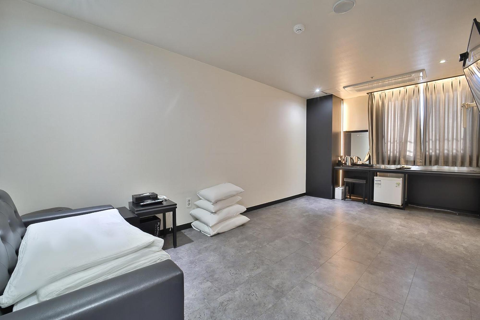 Busan Platinum Hotel Nampo Экстерьер фото